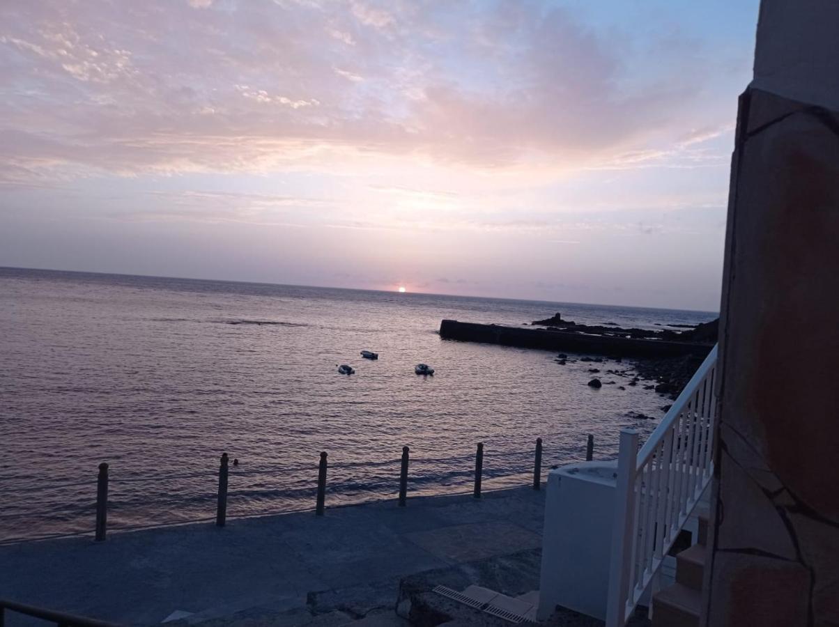 Apartamento La Punta Alojera Luaran gambar